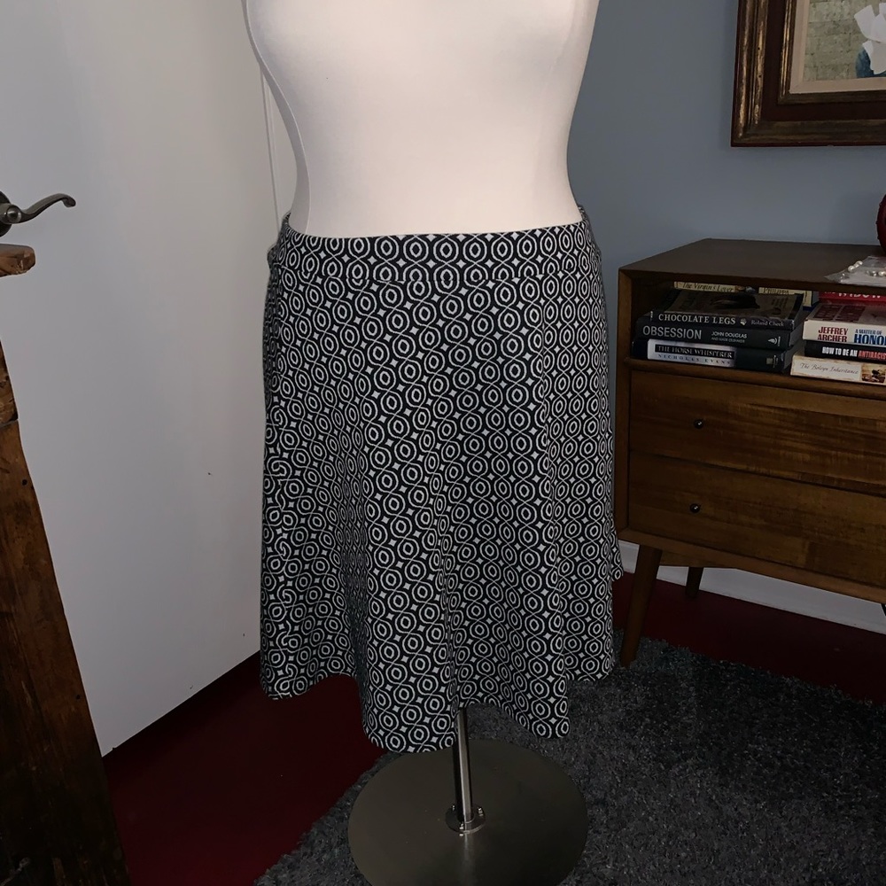 North Style skirt